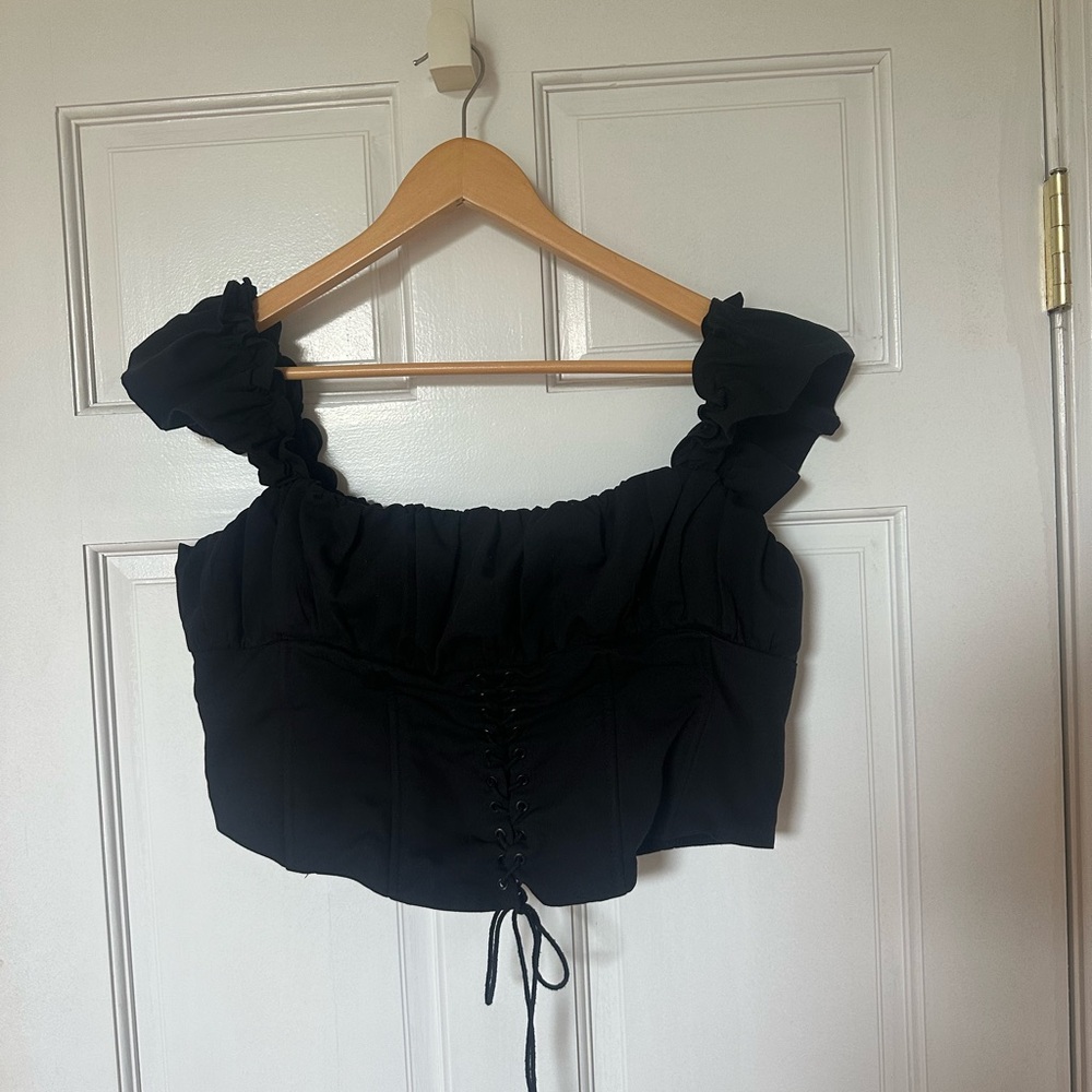 PRINCESS POLLY black corset top with cap sleeves